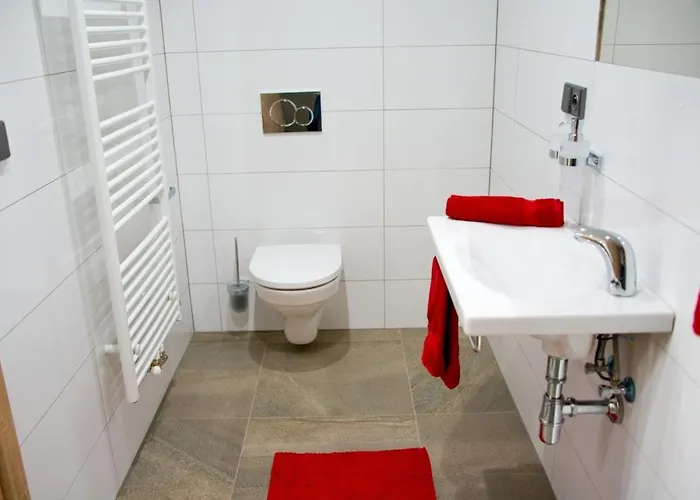 Elvira V Soukromem Apartment